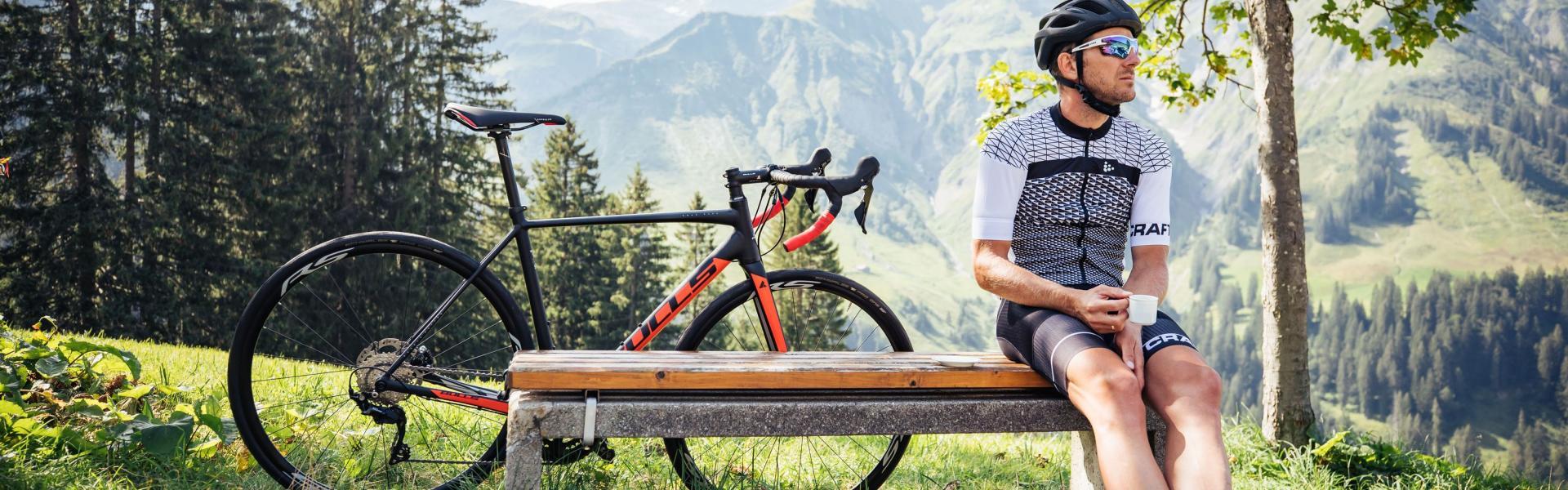 Rennradfahrer im Bregenzerwald
